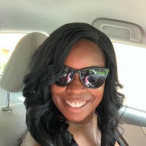 Meet your Posher, Gabrielle